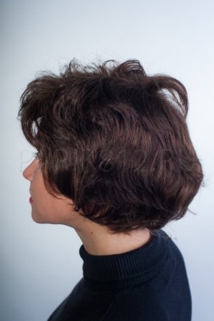 Короткий натуральный парик, волнистый волос T.M.S. New Vision